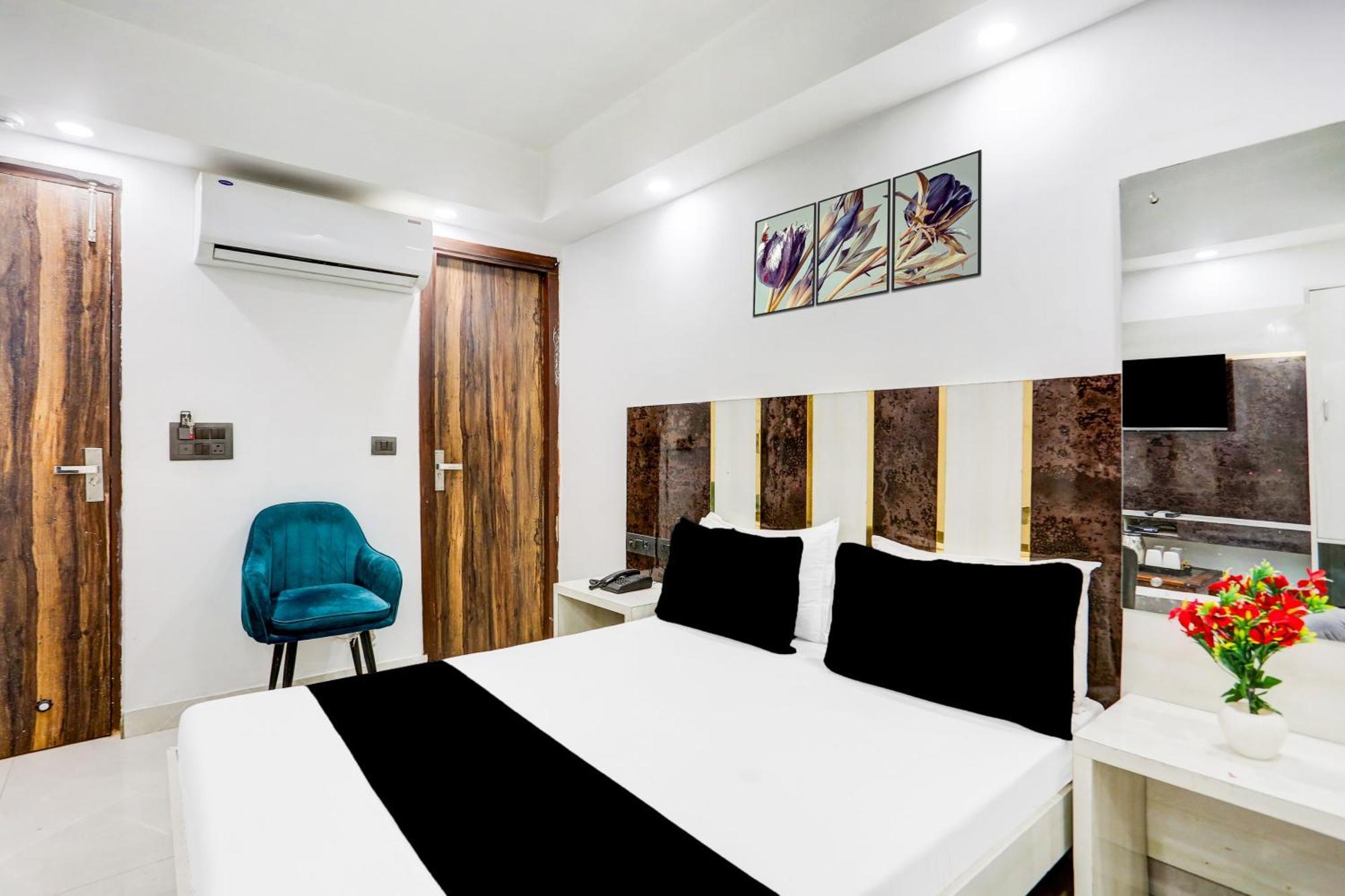 Hotel O Swastik Palace