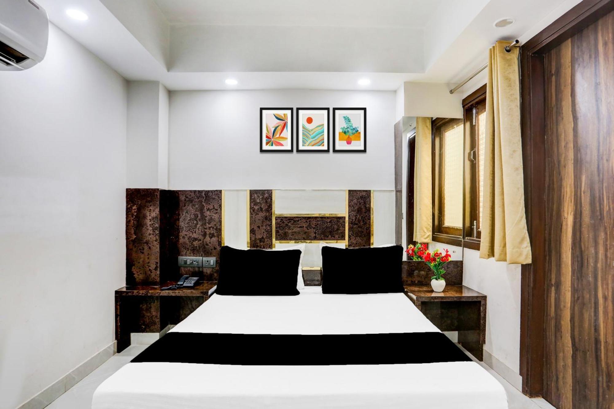 O Swastik Palace Hotel 3*
